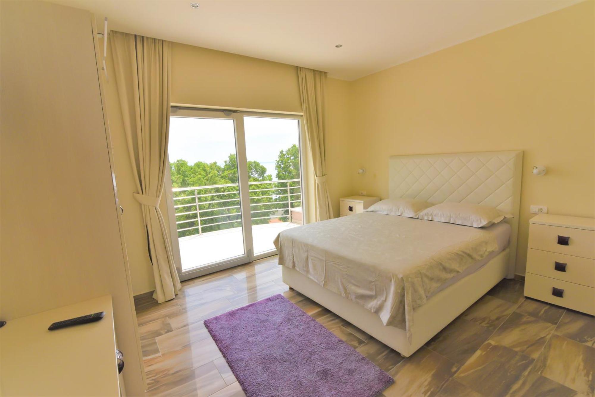 Guest House Manuela Опатия Екстериор снимка